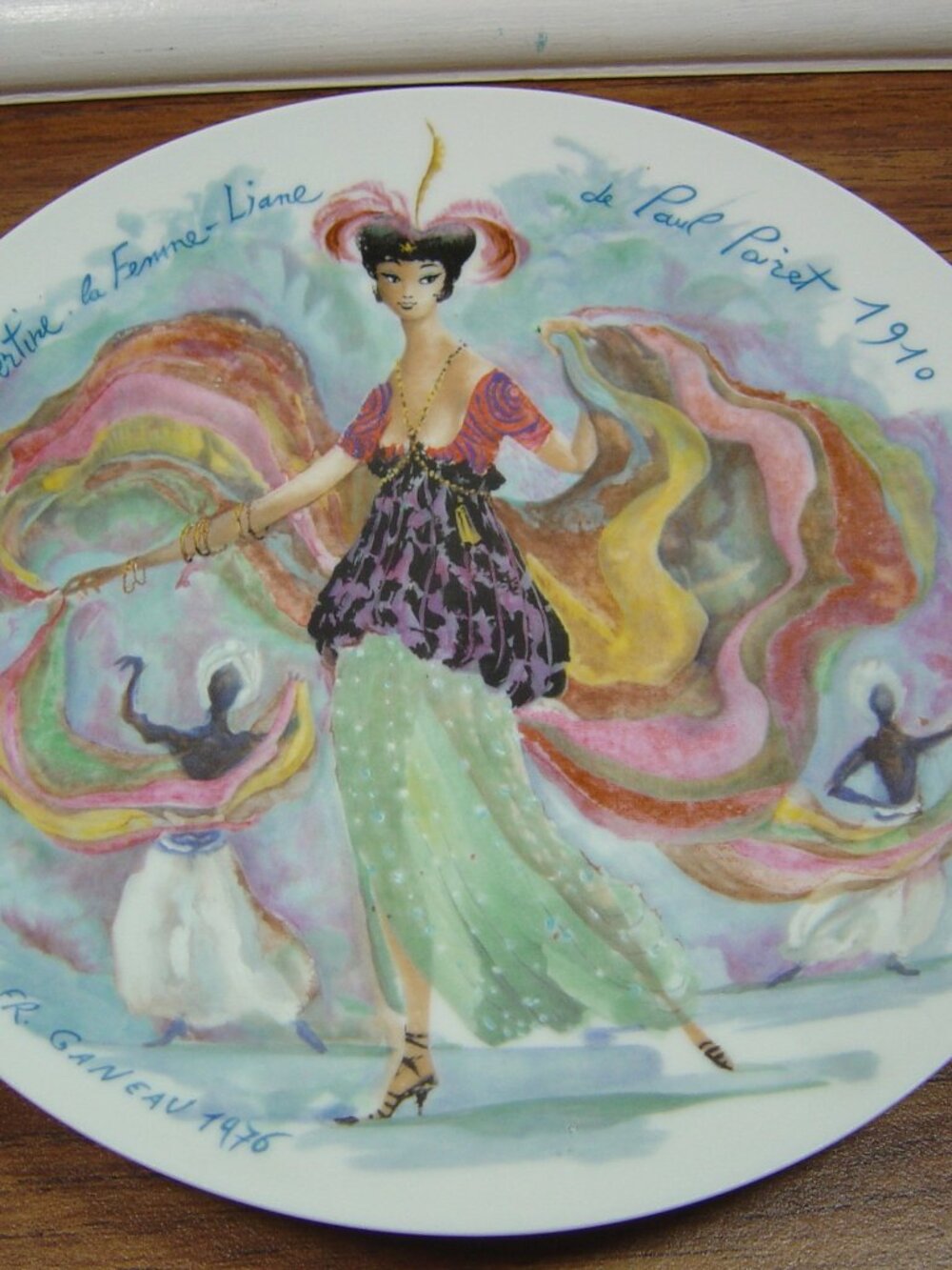D'ARCEAU-LIMOGES Collector plate-Women of the Century 1910